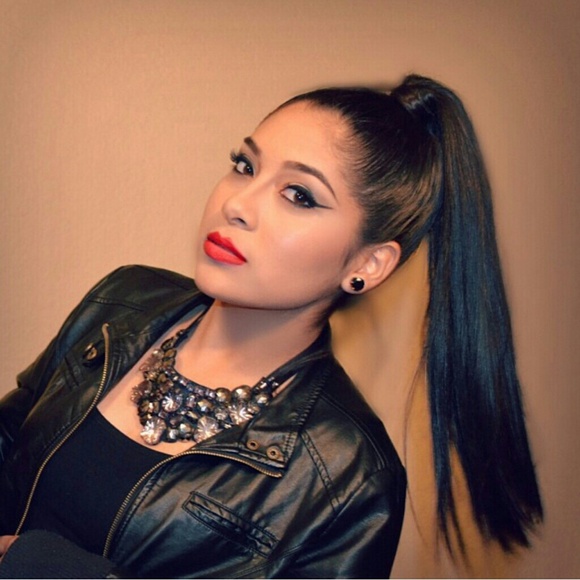 Profile Picture of Maria Cabrales (@pitaamor7) on Poshmark