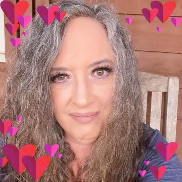 Profile Picture of Lori belle Pedrys (@lorislair) on Poshmark