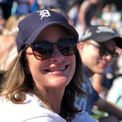 Profile Picture of Diane Smith (@DianeDoyleSmith) on Twitter