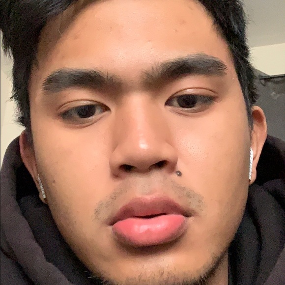 Profile Picture of Joshua Ferrer (@xaviery515) on Poshmark