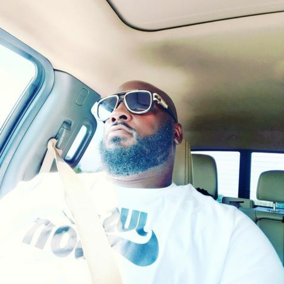 Michael Statham - Poshmark Profile Picture of Michael Statham (@michaelstatham) on Poshmark