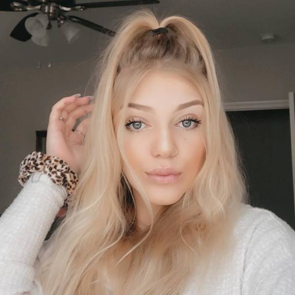Profile Picture of Shawnee Mings (@shawneemings) on Poshmark
