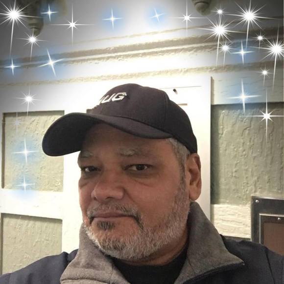 Profile Picture of Luis Guzman (@luigui30) on Poshmark