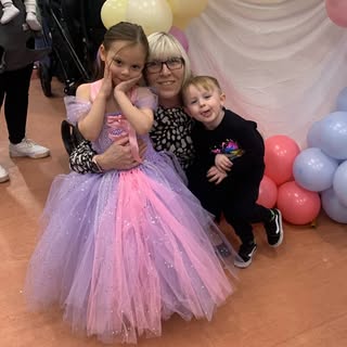 Profile Picture of Madge Thomas (@madgethomas) on Instagram