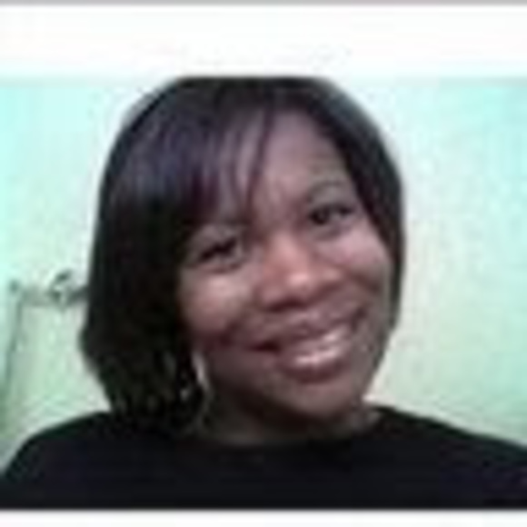 Profile Picture of Celeste Watson (@serenitylove35) on Poshmark