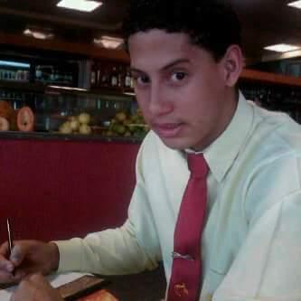 Profile Picture of Aaron Navas (@robertnavas72) on Twitter