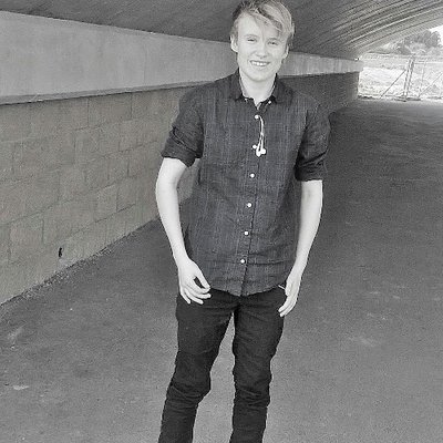 Profile Picture of James Fellowes (@CHuntlley) on Twitter