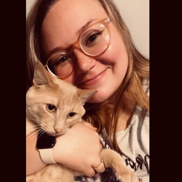 Profile Picture of Maddie Slieter (@maddieslieter) on Poshmark