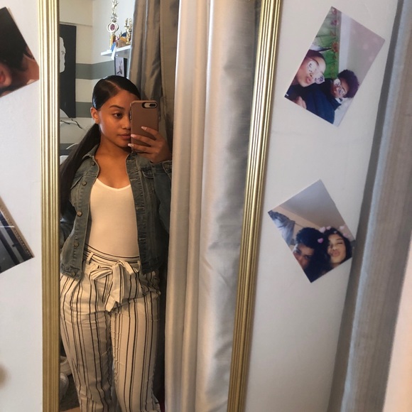 Profile Picture of Daniella Mieses (@daniella_mieses) on Poshmark