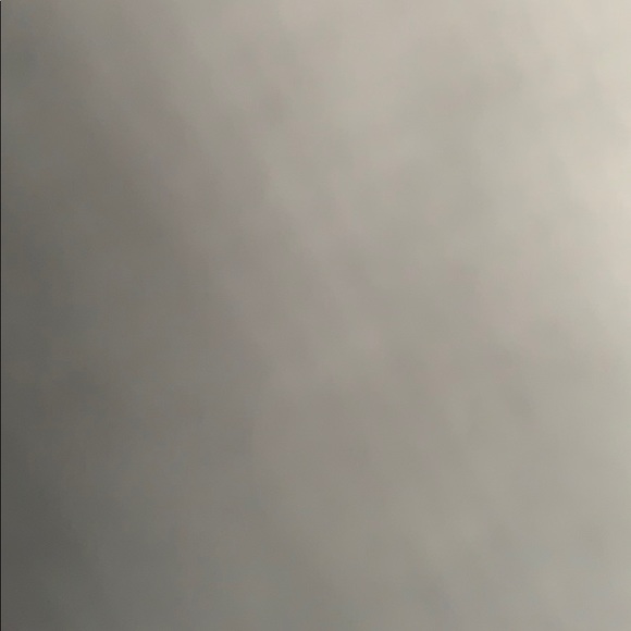 Profile Picture of Emily Scarth (@scarthemily) on Poshmark