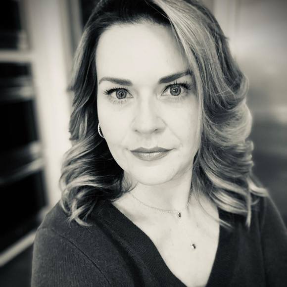 Profile Picture of Brooke Tolzmann (@brooke3142) on Poshmark