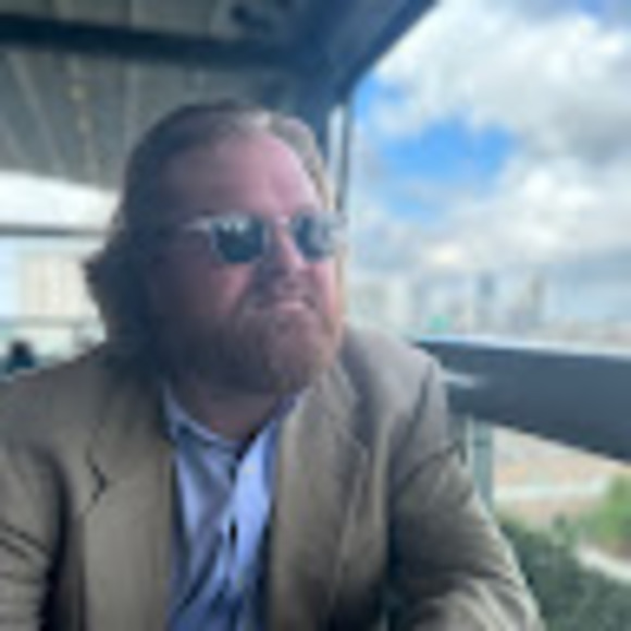 Profile Picture of Ben Sharpe (@sharpeben) on Poshmark