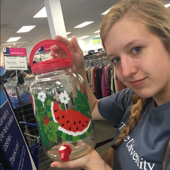 Profile Picture of Julia Battaile (@jbatt1) on Poshmark