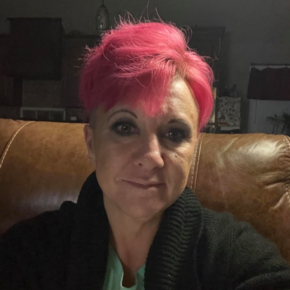 Profile Picture of Misti Adams-corbitt (@corbitt37) on Poshmark