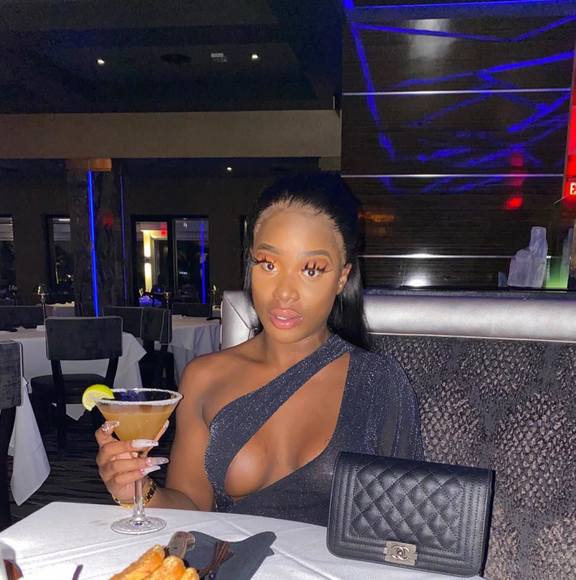 Profile Picture of Angie Joinville (@njiejoinville) on Poshmark