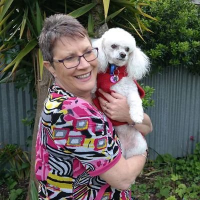 Profile Picture of Julie Rowlands (@JulesRowlands) on Twitter