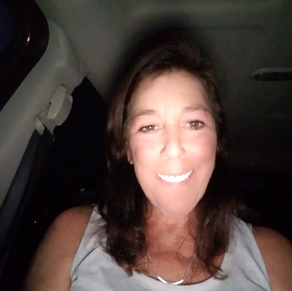 Profile Picture of Kim Orton (@kimberly_56) on Poshmark