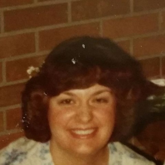 Profile Picture of Edrie Suddeth (@edrieas75) on Poshmark