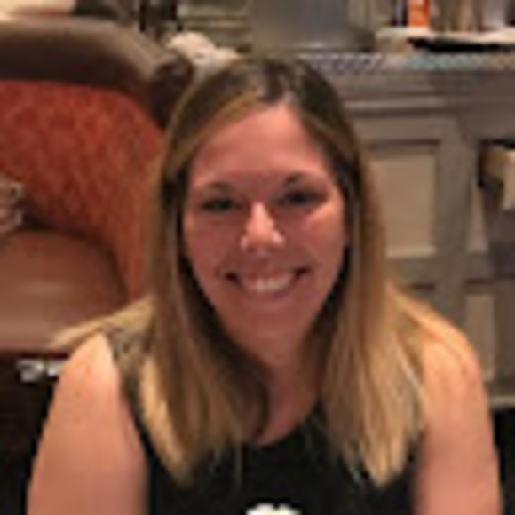 Profile Picture of Corissa Hensche (@corissahensche) on Poshmark