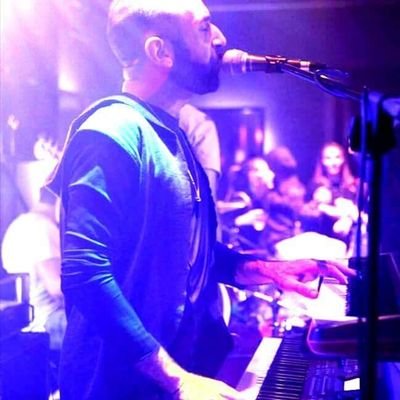 Profile Picture of Antonio Caporaso (@AntonioCaporas8) on Twitter