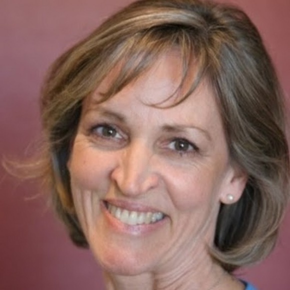 Profile Picture of Kathleen Sellards (@kathleenus) on Poshmark