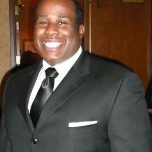 Profile Picture of Damian Mathis (@dbmathis7) on Poshmark