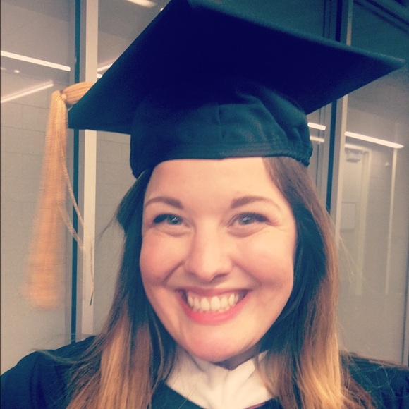 Nicole Yelland - Poshmark Profile Picture of Nicole Yelland (@nicoyell) on Poshmark