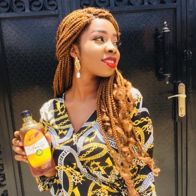 Profile Picture of Lora Nelly (@LoraPureHoney) on Twitter