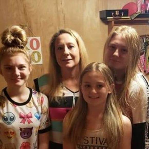 Profile Picture of John Morgan (@johnmorgan987) on Poshmark