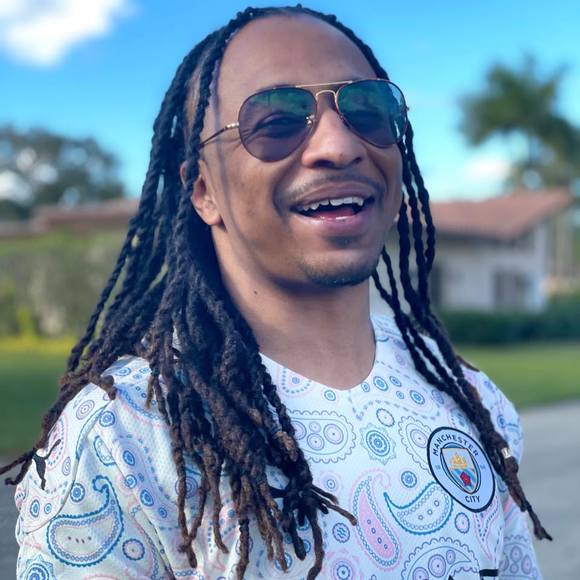 Profile Picture of Marc Serrette (@mnybgs) on Poshmark