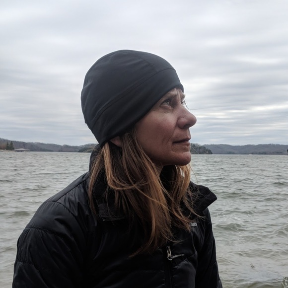 Profile Picture of Deborah Manon (@deborahmanon) on Poshmark