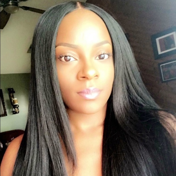 Profile Picture of Eboni Seabrook (@eboniarmy) on Poshmark