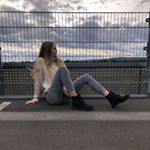 Profile Picture of 𝐵𝑒 𝒷𝓇𝒶𝓋𝑒 (@kimlaraloch) on Instagram