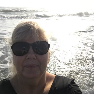 Profile Picture of Terrie Diane Amos (@offriend) on Twitter