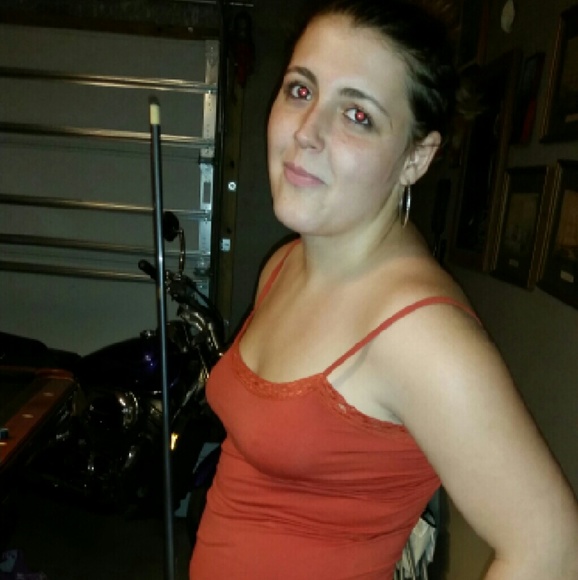 Profile Picture of Wisteria Buffington (@whuddddup2016) on Poshmark