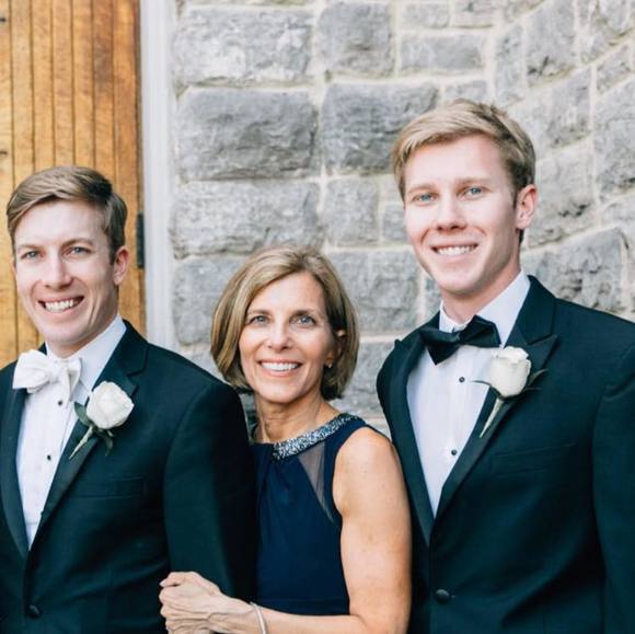 Profile Picture of Thomas Pogue (@tpogue1) on Poshmark