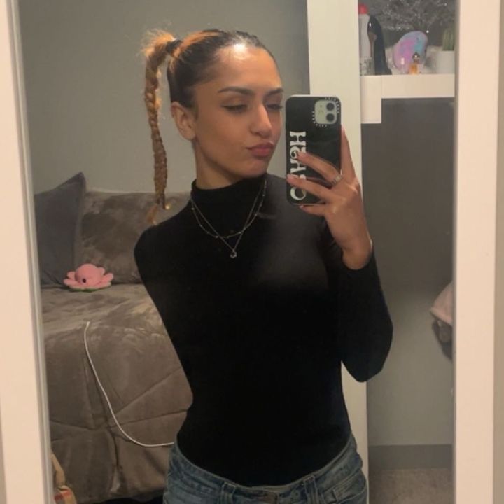 Profile Picture of crash (@thabihcrazy) on Tiktok