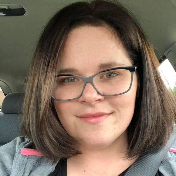 Profile Picture of Sarah Jacobsen mccreary (@smccreary88) on Poshmark