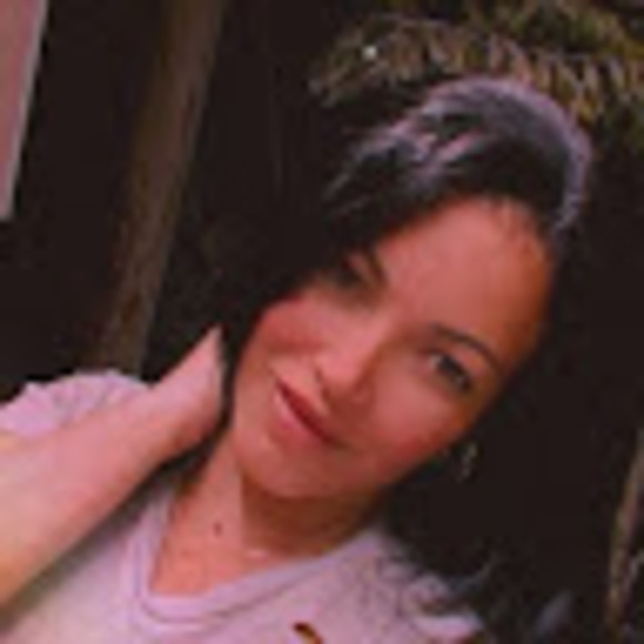 Profile Picture of Lisandra Martorell (@l_martorell) on Poshmark