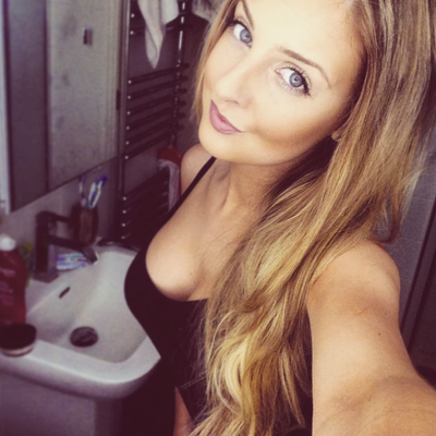 Profile Picture of Emma Rose (@EmmaCorr_xo) on Twitter