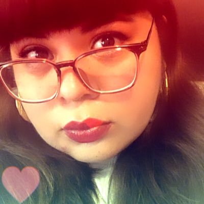 Profile Picture of Paulette Meza (@PaulLeSaint) on Twitter