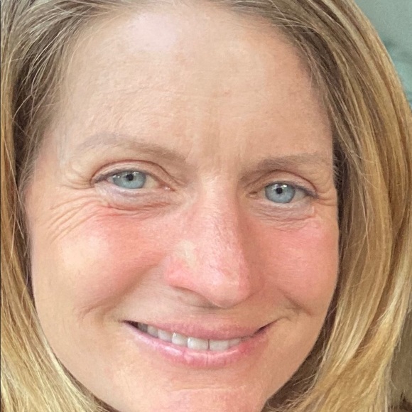 Profile Picture of Nancy Mccarthy (@nancymccarthy9) on Poshmark