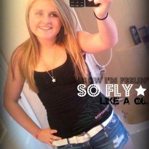 Profile Picture of Tori Glover (@tori699) on Myspace