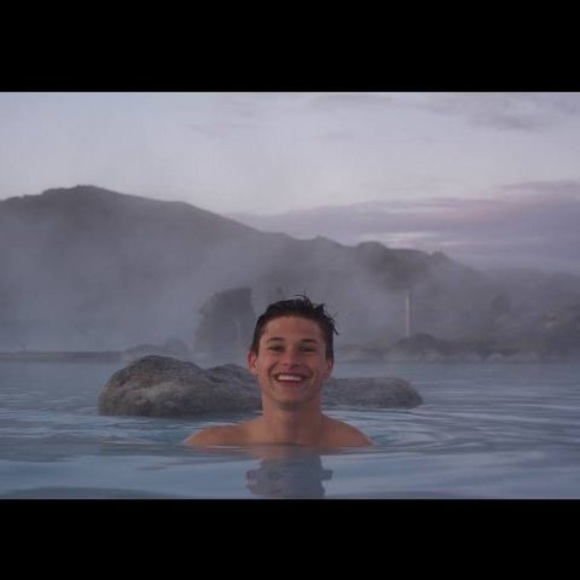 Profile Picture of Spencer Grimes (@spencergrime264) on Poshmark