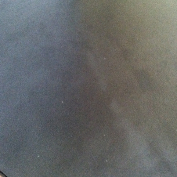 Profile Picture of Gisleine Mirabelli (@oigimira) on Poshmark