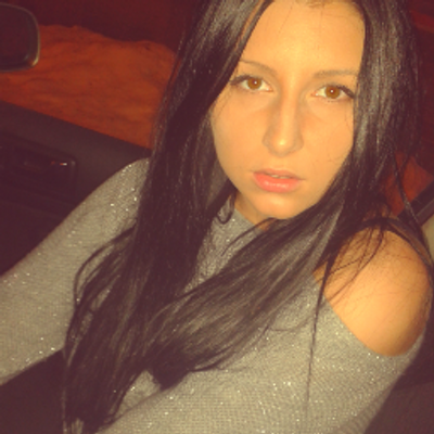 Profile Picture of Andreea Florescu (@me_deyu) on Twitter