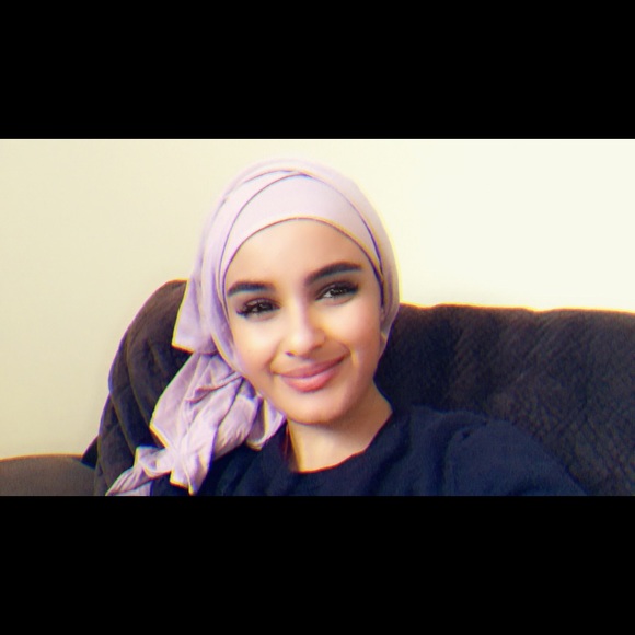 Profile Picture of Amal Tahraoui (@amal_tadimi) on Poshmark