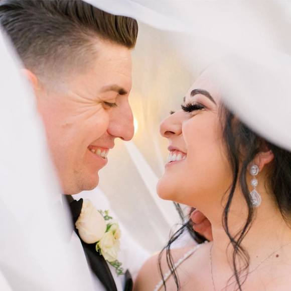 Profile Picture of Chantal Manno (@chantiii) on Poshmark