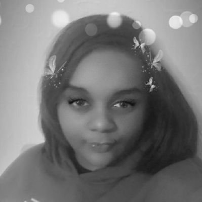 Profile Picture of DeDe Renae (@DerrickaHarper) on Twitter