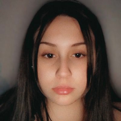 Profile Picture of 𝔞𝔫𝔤𝔢𝔩 𝔤𝔲𝔢𝔯𝔯𝔢𝔯𝔬 (@angellguerreroo) on Twitter